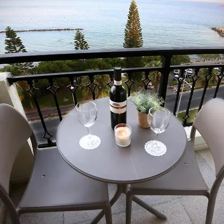 Pier Apart-hotel 2*