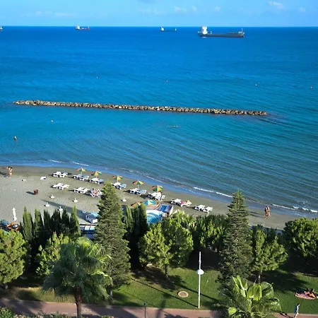 Pier 2*