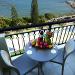 Pier Aparthotel