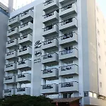 Pier Aparthotel