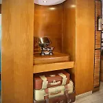 Pier Aparthotel 4*