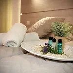 Pier Aparthotel 4*