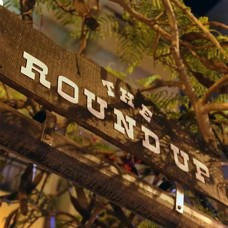 Aparthotel Pier Limisso