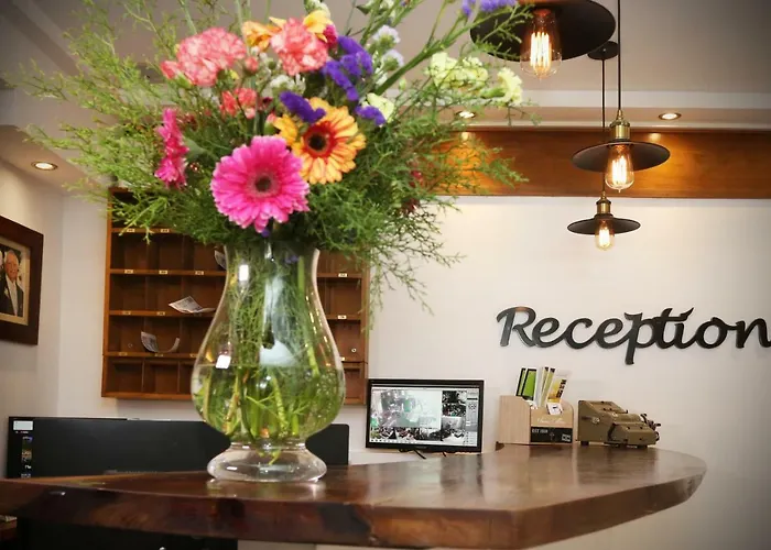 Pier Aparthotel Lemesos