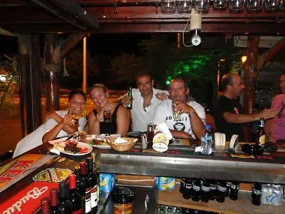 Pier מלון דירות 4*